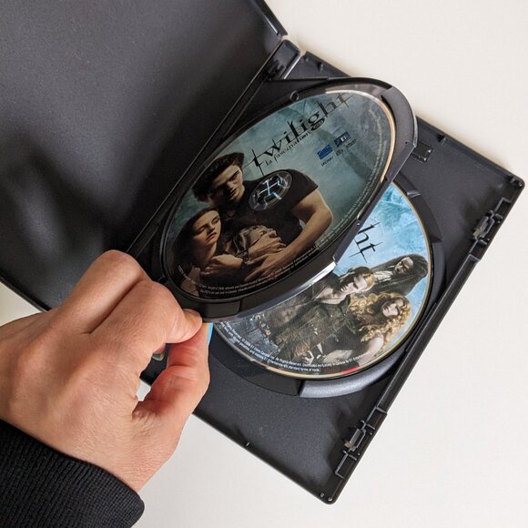 5 for $10 Movies | Twilight 2008 Movie DVD - Picture 4 of 6